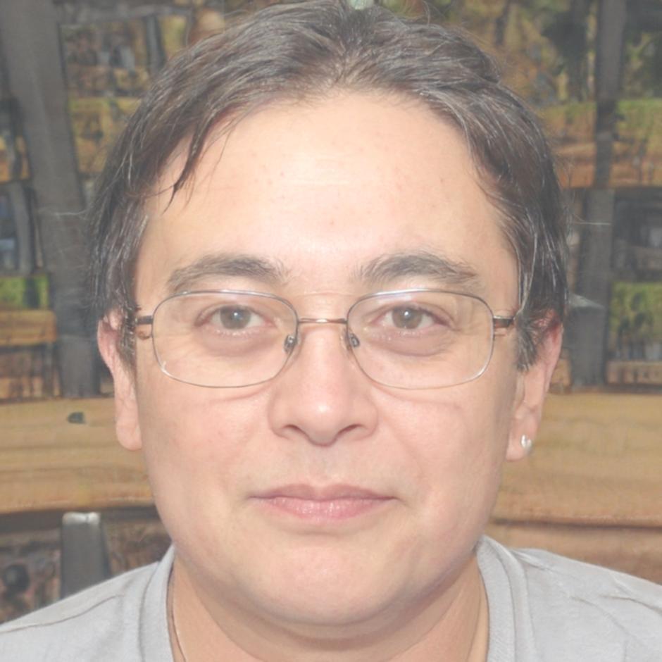 Portrait of Elias Kowalski, QA Automation Specialist at DevNetixa