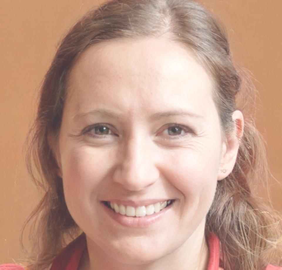 Professional headshot of Ming-Hua Chang, senior QA engineer