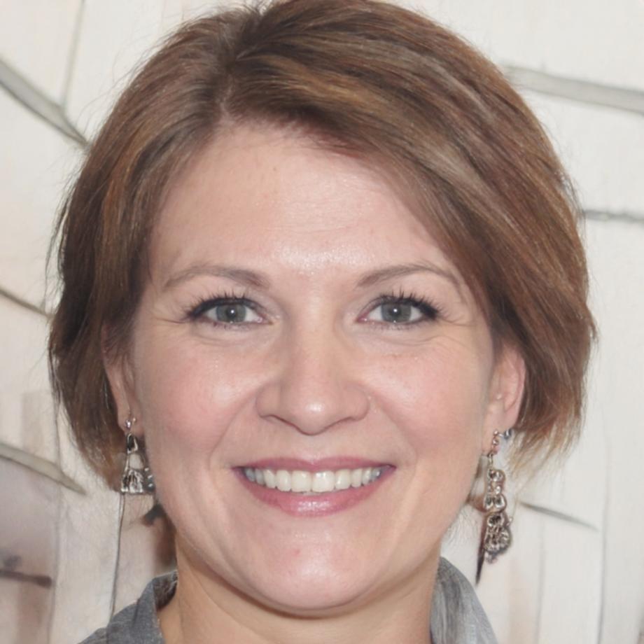 Professional headshot of Yi-Shan Wu, mobile QA specialist