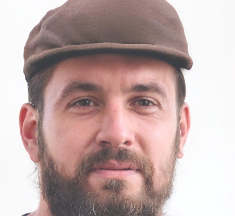 Professional headshot of lead instructor David Chen, mobile testing expert