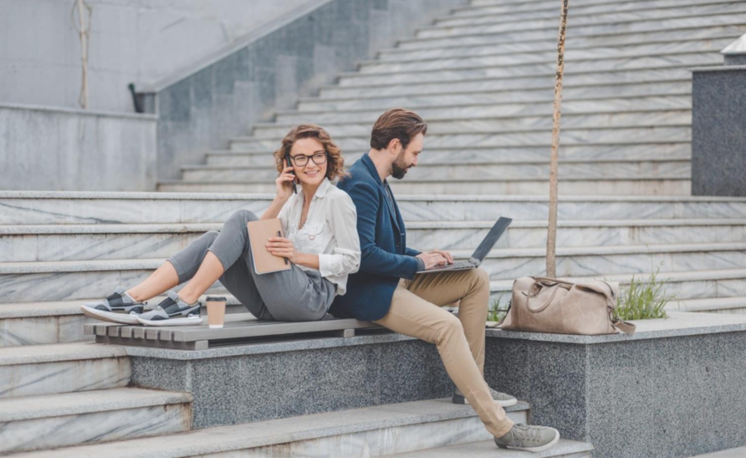Mobile app testing process showing multiple devices and testing scenarios